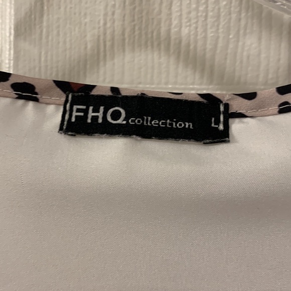 FHQ BLOUSE WHITE WITH ANIMAL TRIM SZ L ::NWOTS 100% POLY (pp 21” L 27”) - Picture 4 of 6